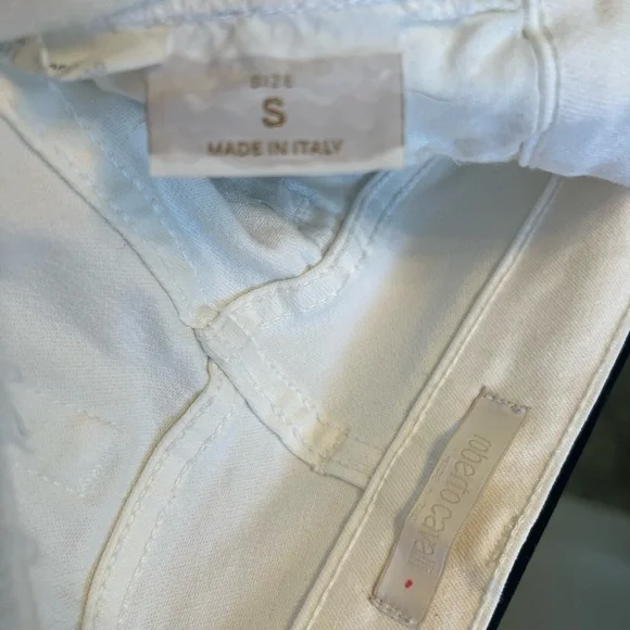 Roberto Cavalli White Jeans with Gold Button - Picture 8 of 9